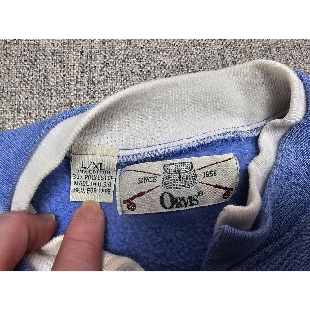 VINTAGE Orvis Sweatshirt Womens Large Blue Button Sweater USA Winter Scene - Picture 3 of 9